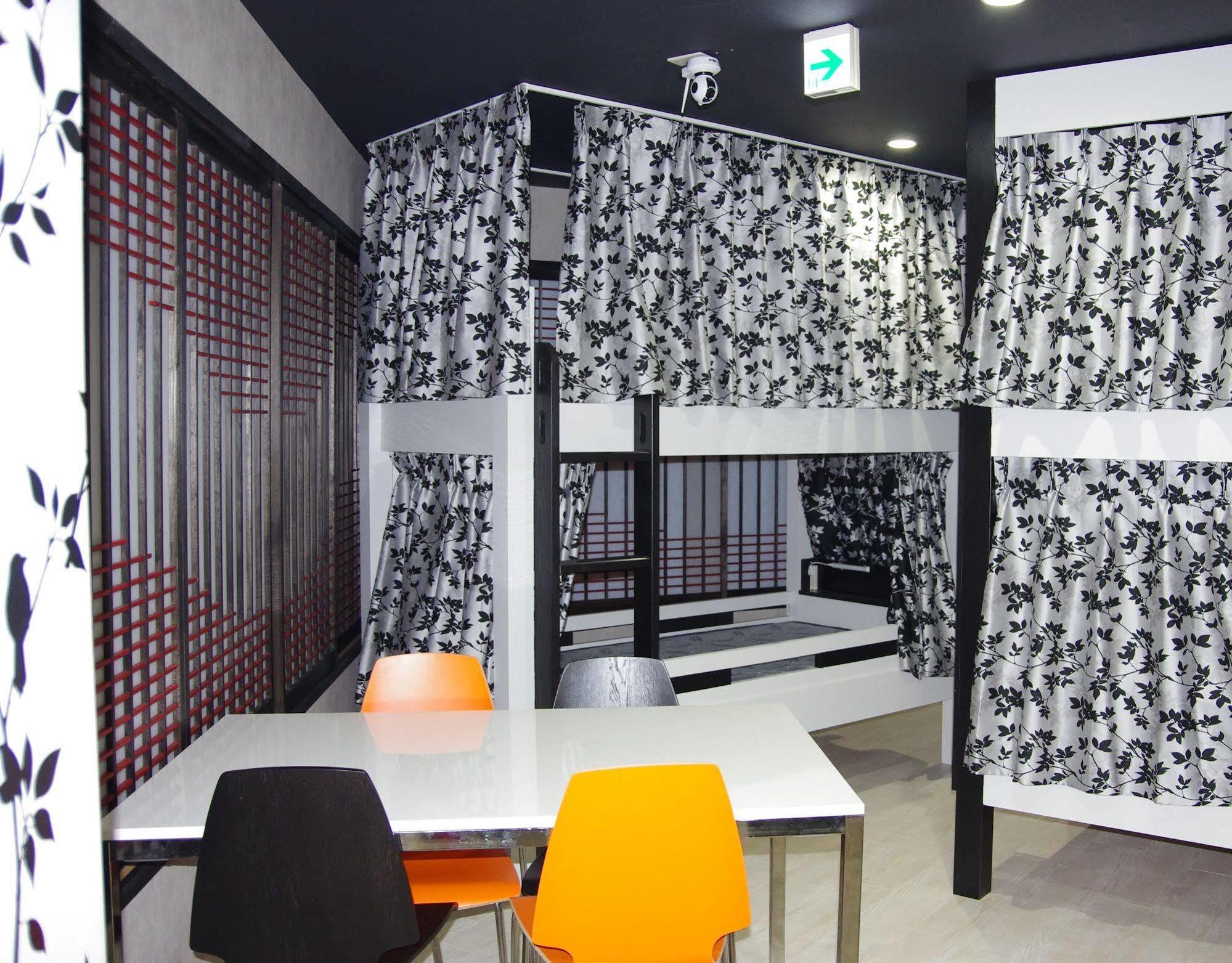 Sora Hostel Osaka Buitenkant foto